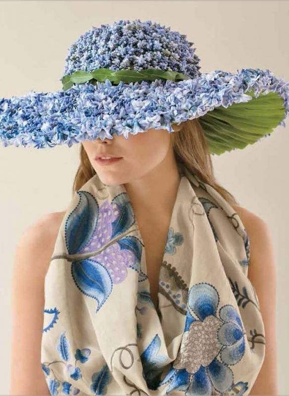 65岁的她将植物融入高级定制时装设计，给你不一样的穿戴艺术品！